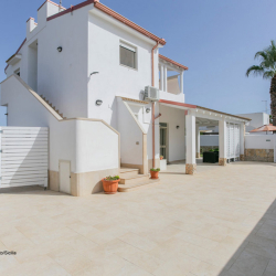 Casa Vacanze Villa Cavarra 2